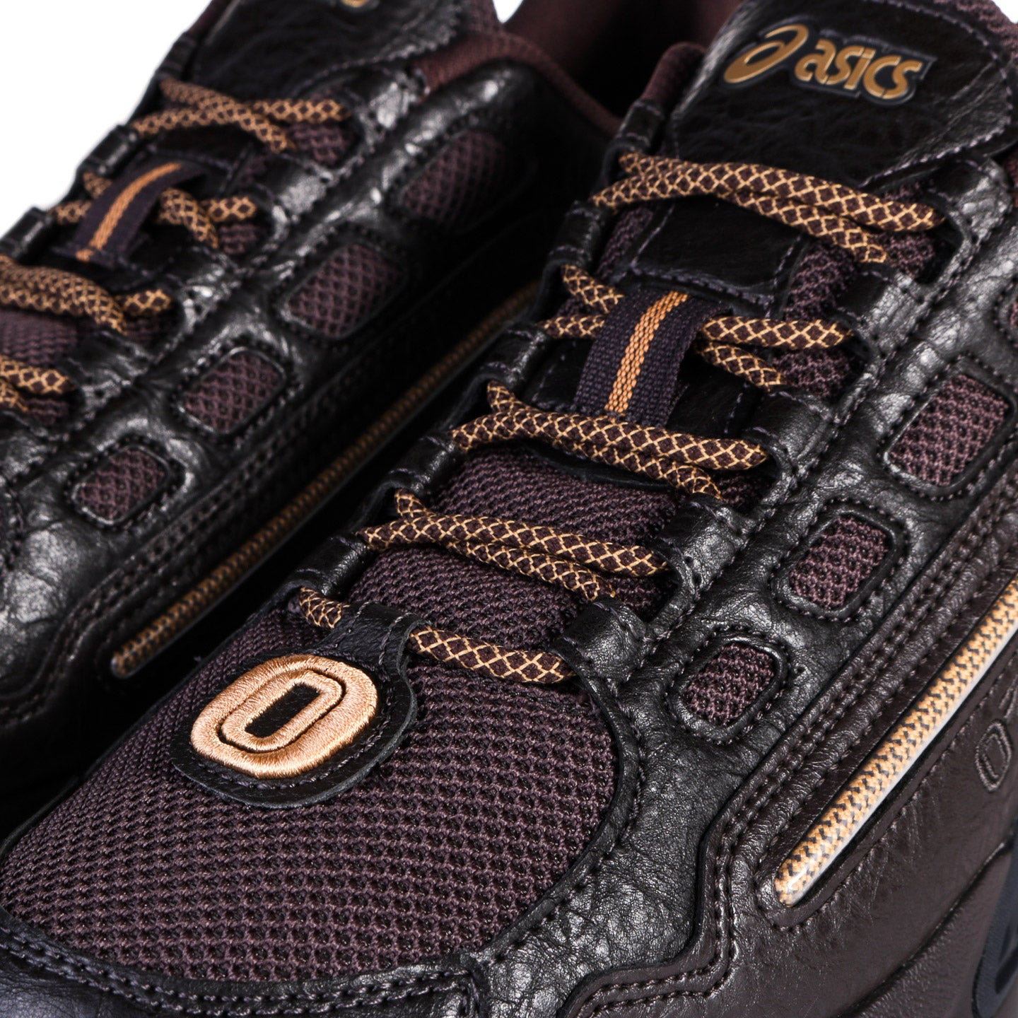 ASICS OTTO958 PROTOBLAST-CMLVIII DARK BROWN / PURE GOLD