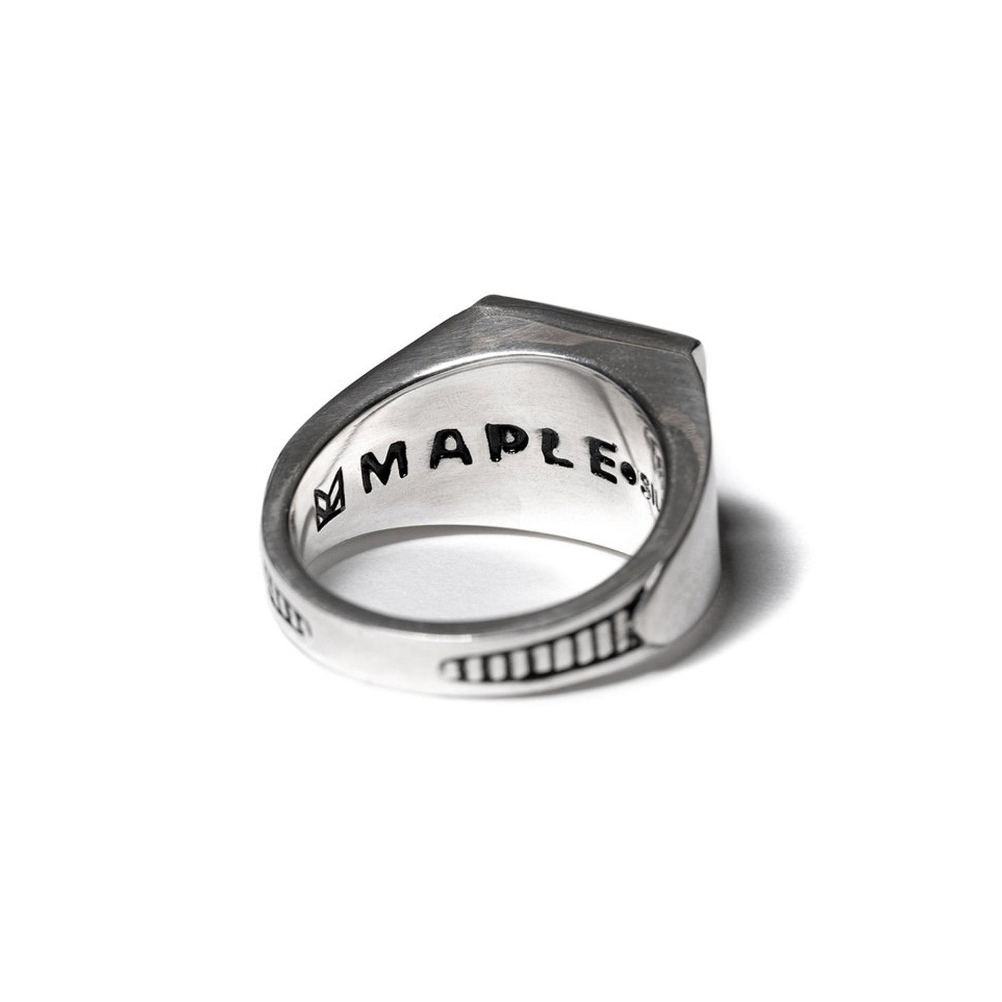 MAPLE COLLEGIATE RING SILVER 925 / RED GARNET