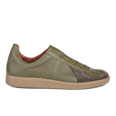 REPRODUCTION OF FOUND GERMAN MILITARY TRAINER KHAKI | TODAY CLOTHING